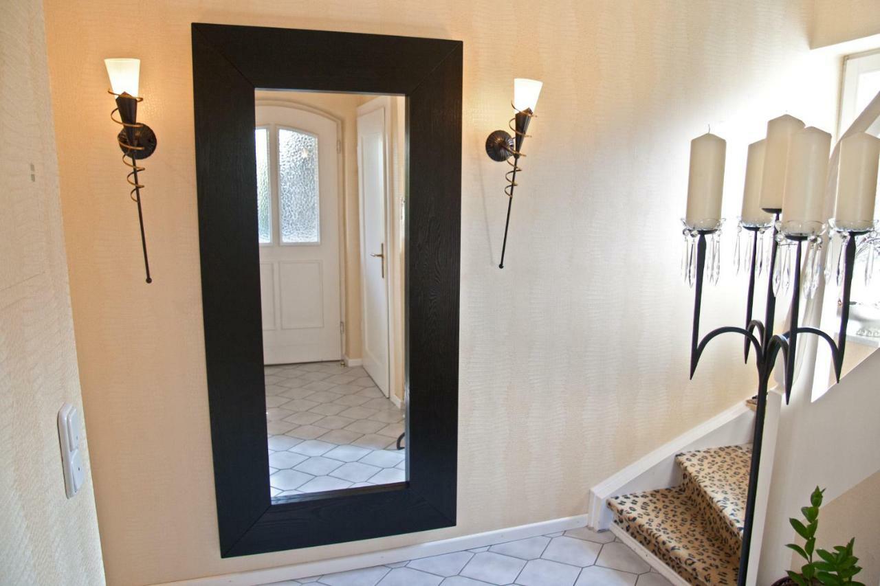 Lion Homestay München Buitenkant foto