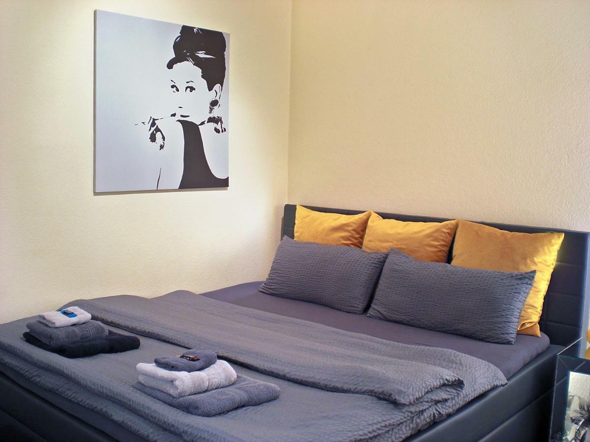 Lion Homestay München Buitenkant foto